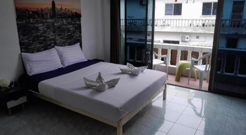 The - Hotel 2*